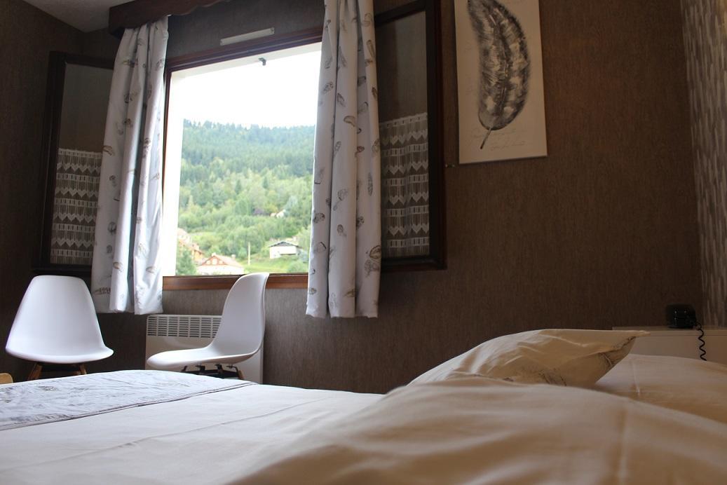Hotel Les Bruyeres Вантрон Екстер'єр фото