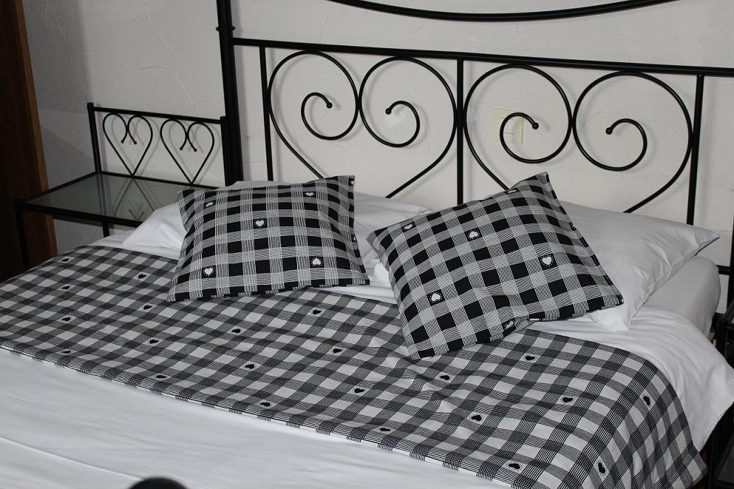 Hotel Les Bruyeres Вантрон Екстер'єр фото