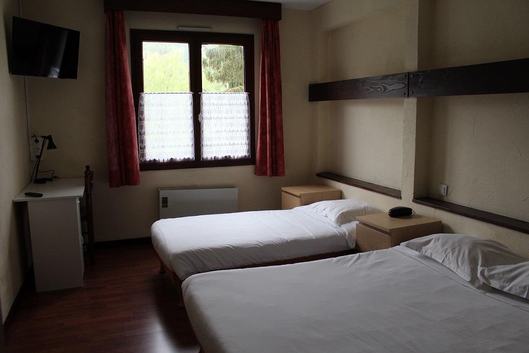 Hotel Les Bruyeres Вантрон Екстер'єр фото