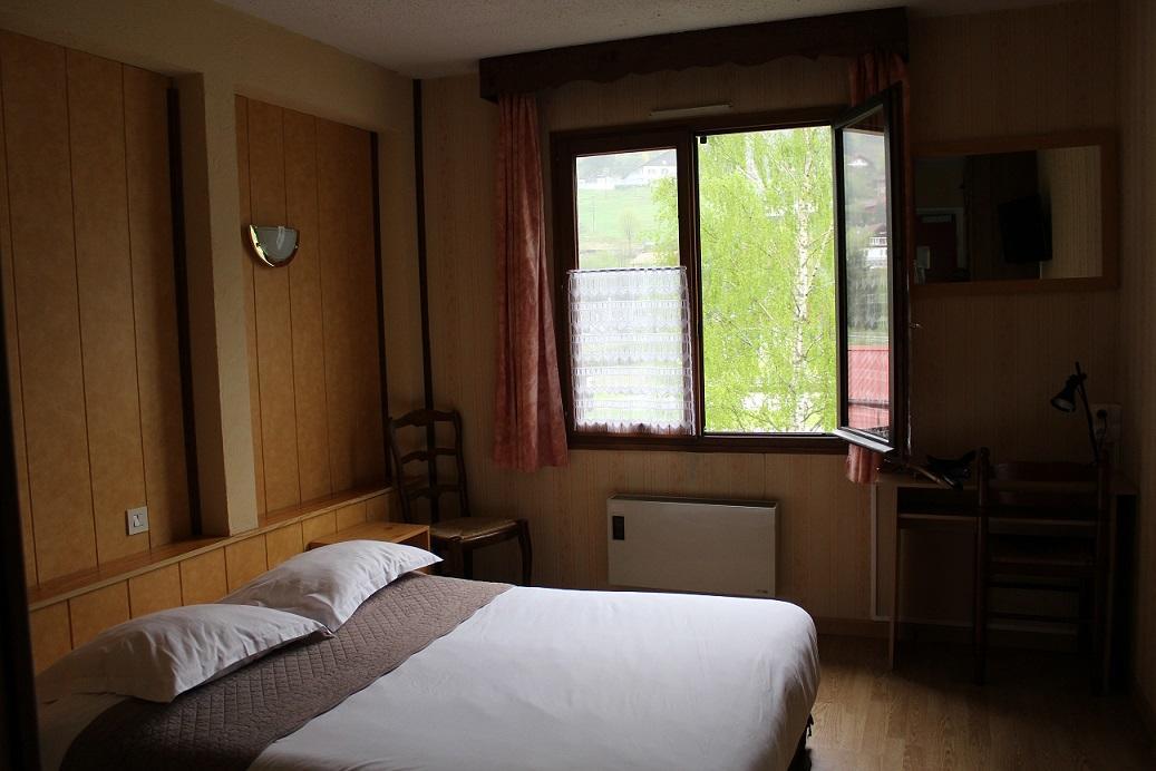 Hotel Les Bruyeres Вантрон Екстер'єр фото